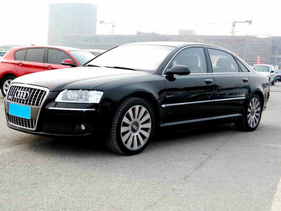 Audi A8 L 6.0 W12 Quattro