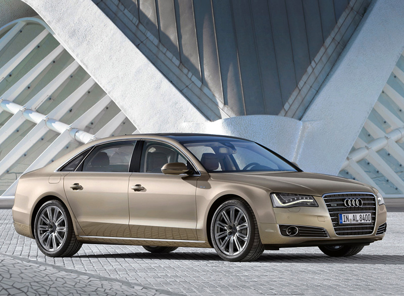 Audi A8 W12