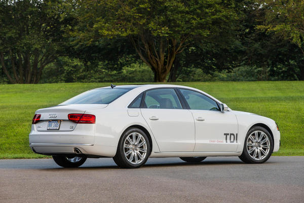 Audi A8L 2014