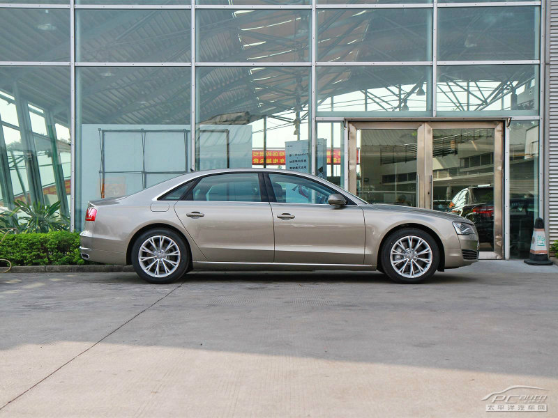 Audi A8L 4.2 TDI Quattro