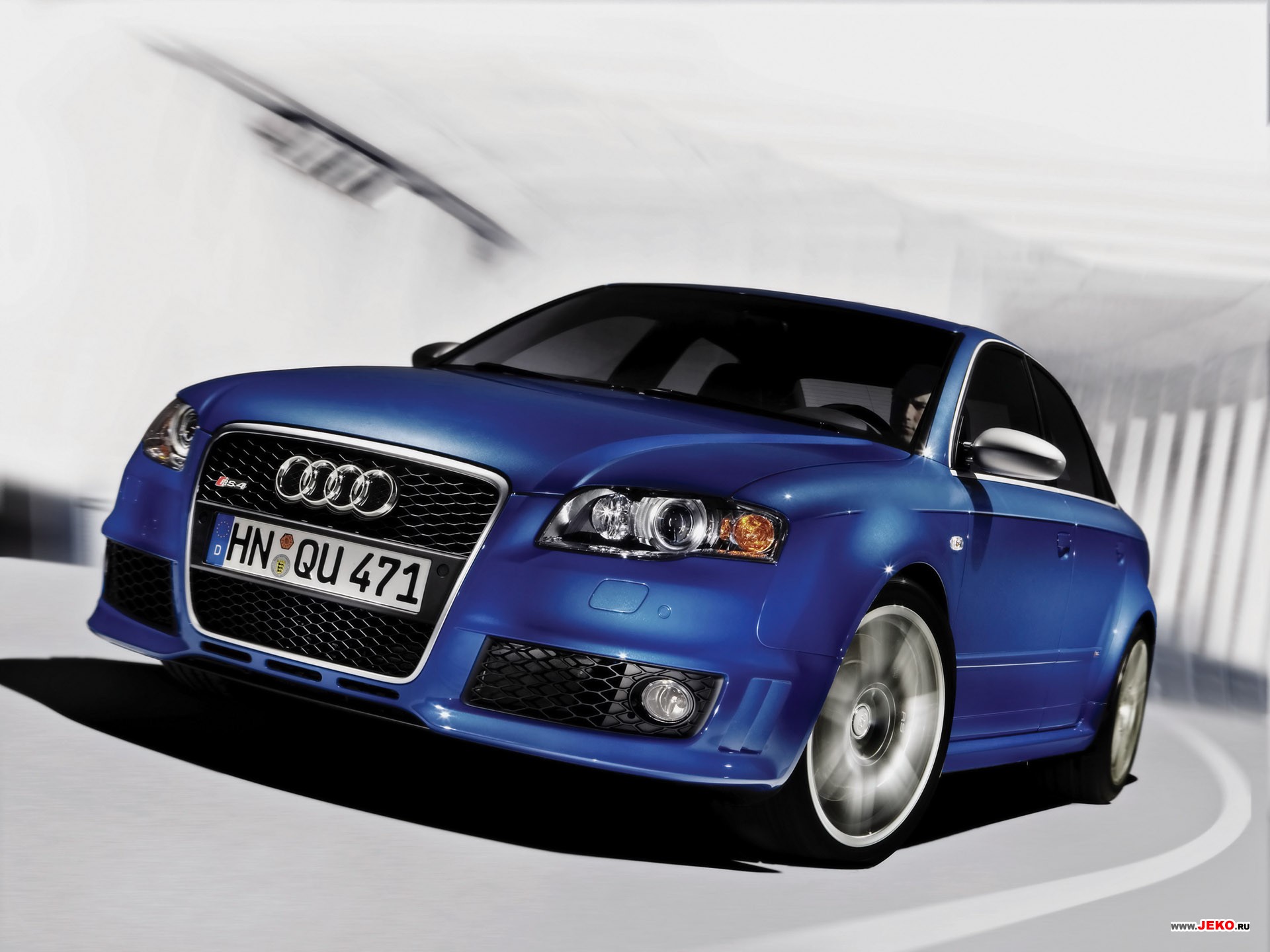 Audi RS4 quattro