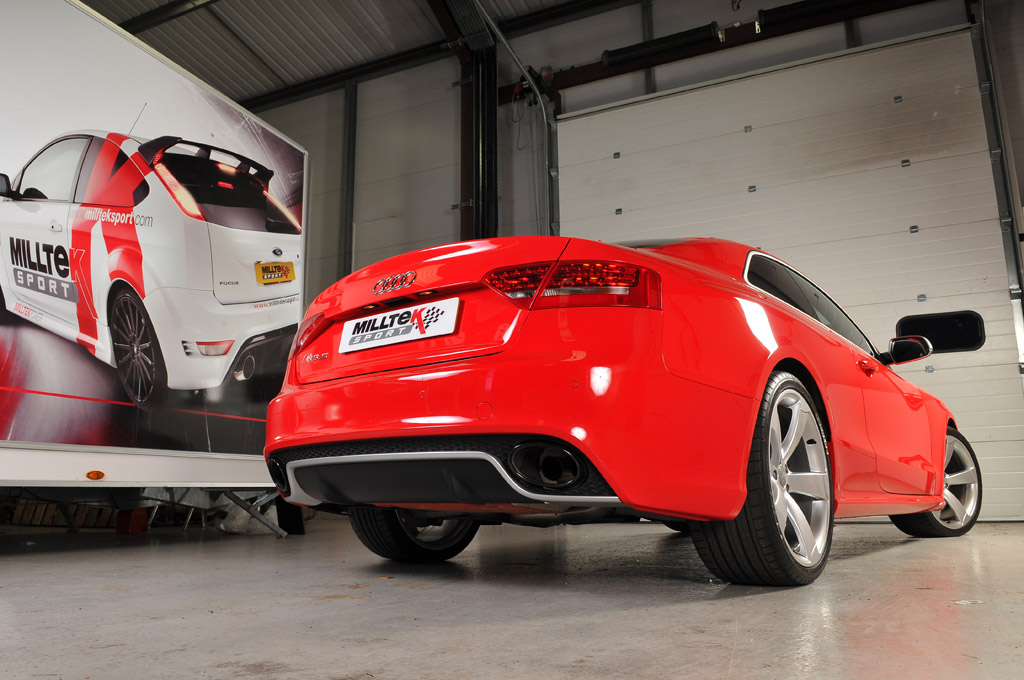 Audi RS5 quattro