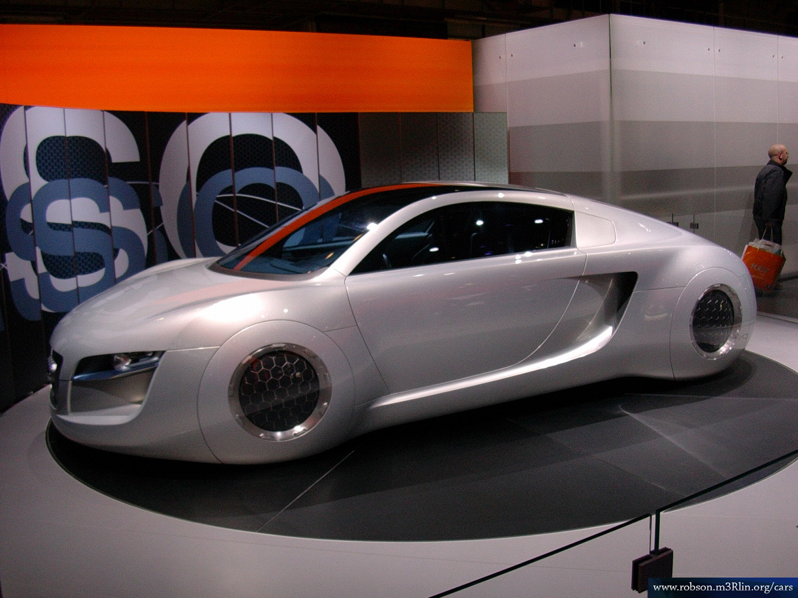 Audi RSQ