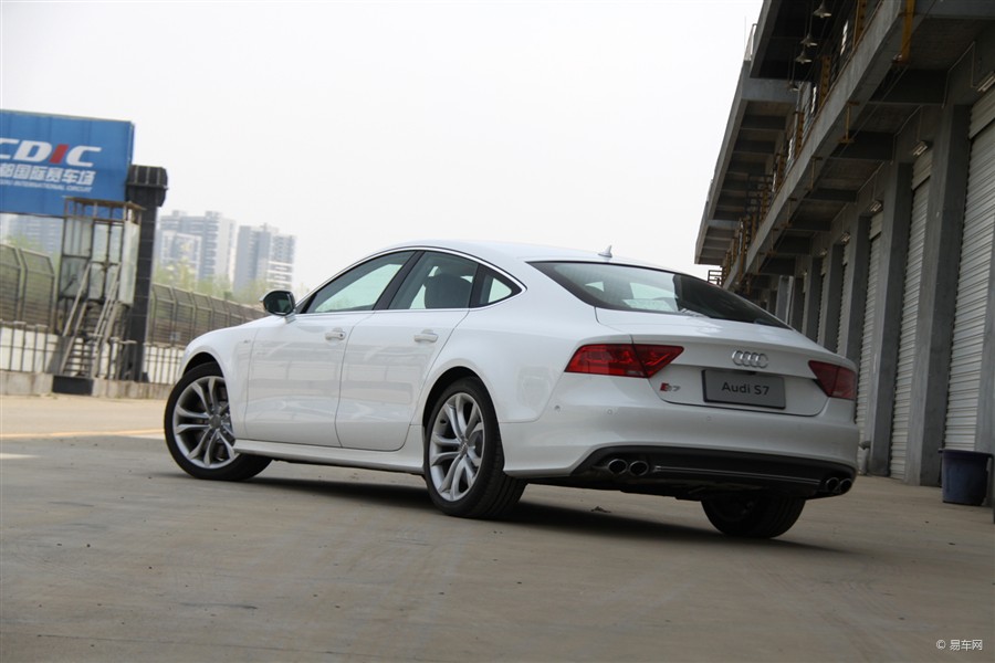 Audi S7