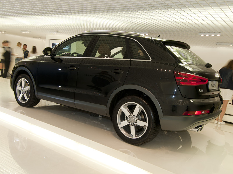 Audi Q3 black