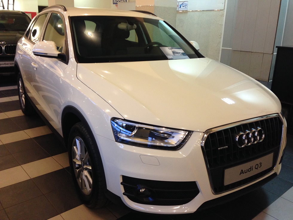 Audi Q3 white