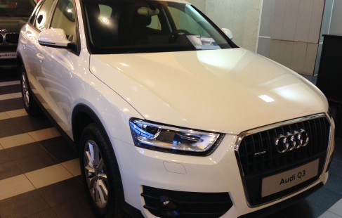 Audi Q3 white