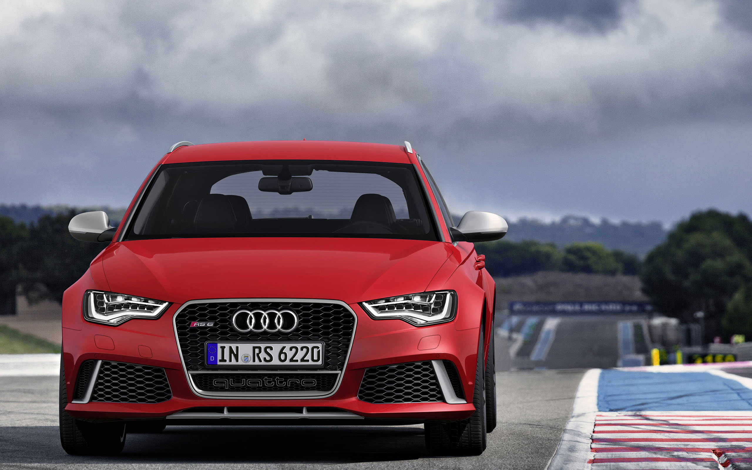 Audi RS6 quattro