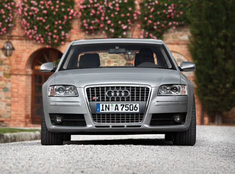 Audi S8 5.2 FSI quattro