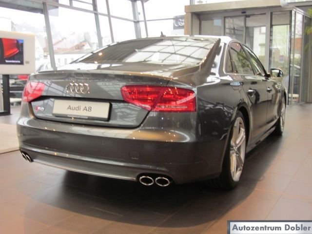 Audi S8 Quattro