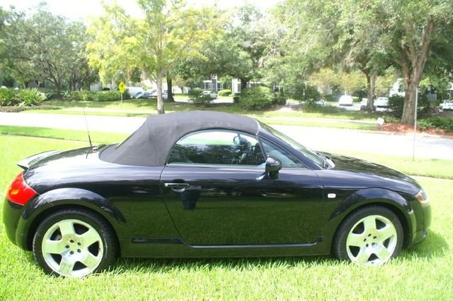 Audi TT R8