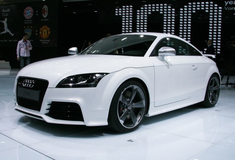 Audi TT white