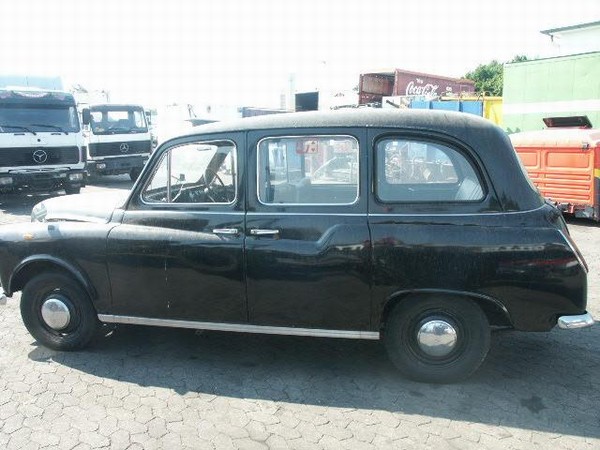 Austin FX4