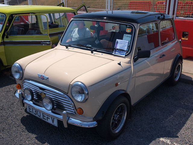 Austin Mini S