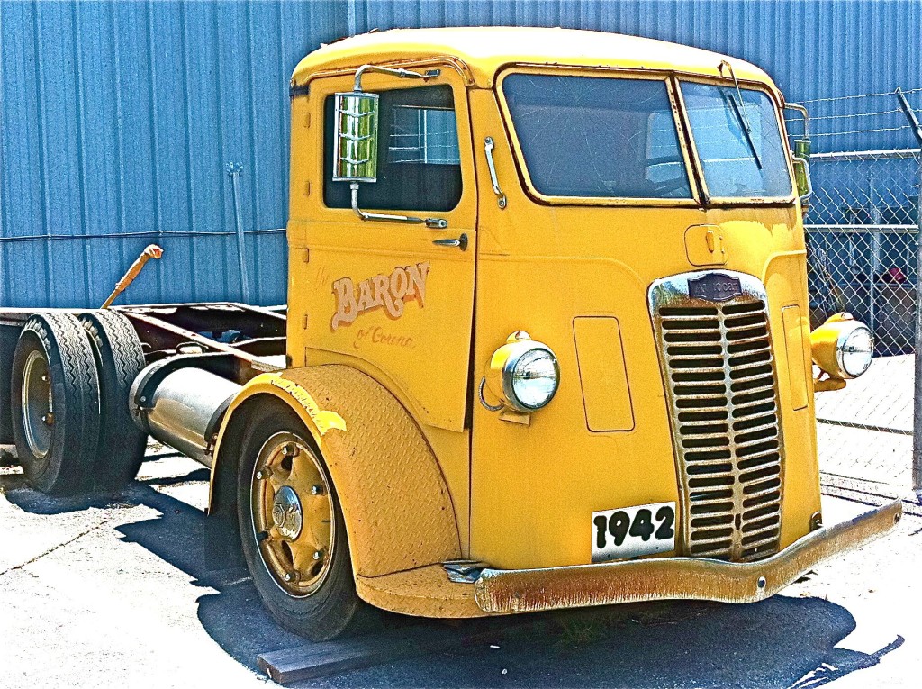 Autocar Cabover
