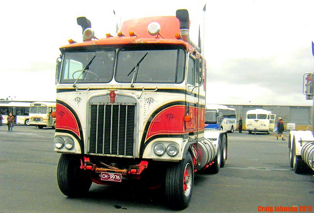 Autocar Cabover