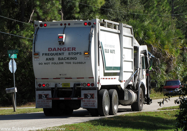 Autocar Garbage truck