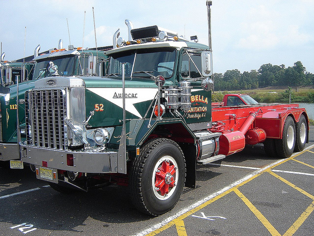 Autocar U 7144 T