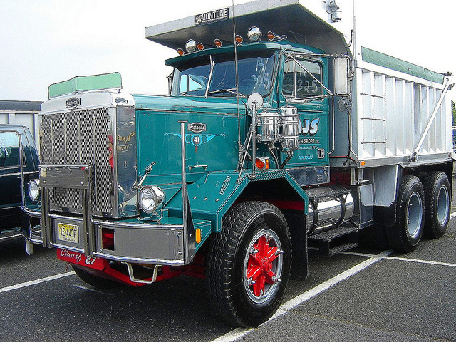 Autocar U 7144 T