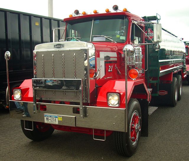 Autocar U 7144 T