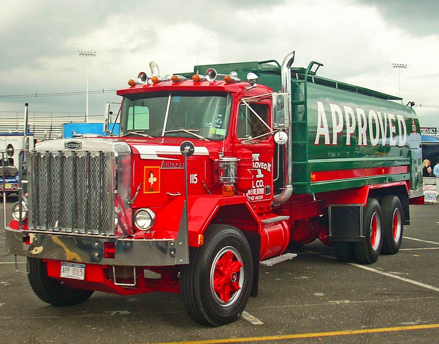 Autocar U 7144 T Autocar U 7144 T