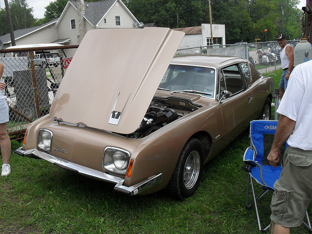 Avanti Studebaker XUV