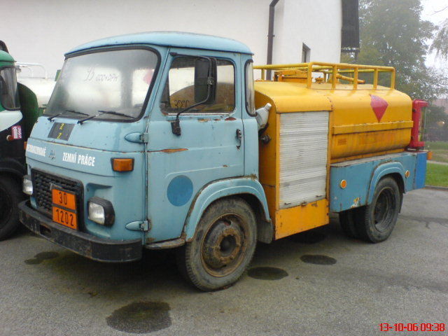 Avia A30