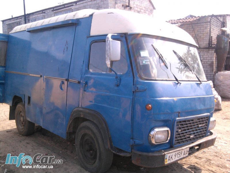 Avia A30