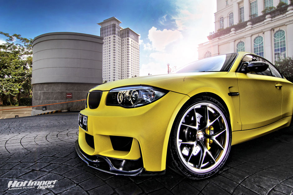 Bmw 1m V8