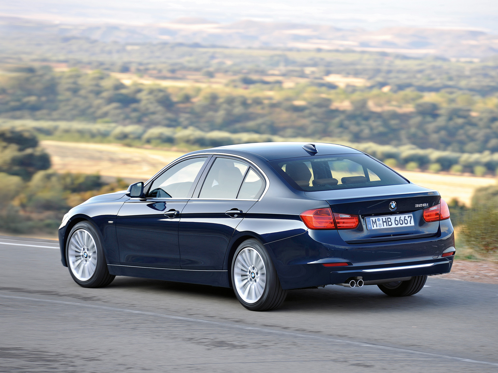 Bmw 3 Series Luxury Line