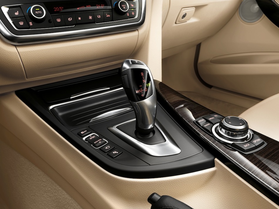 Bmw 3 Series Luxury Line