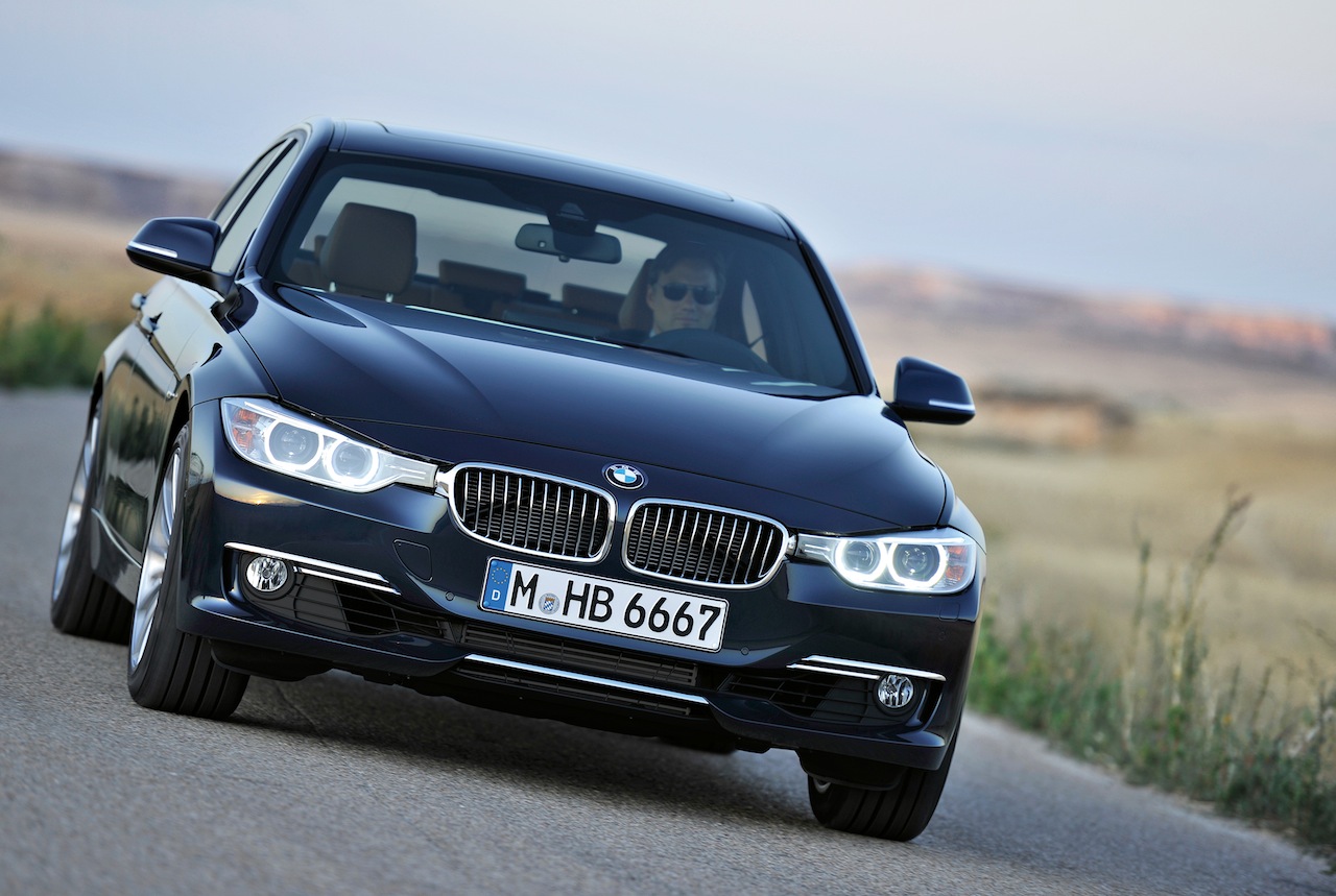 Bmw 3 Series Luxury Line