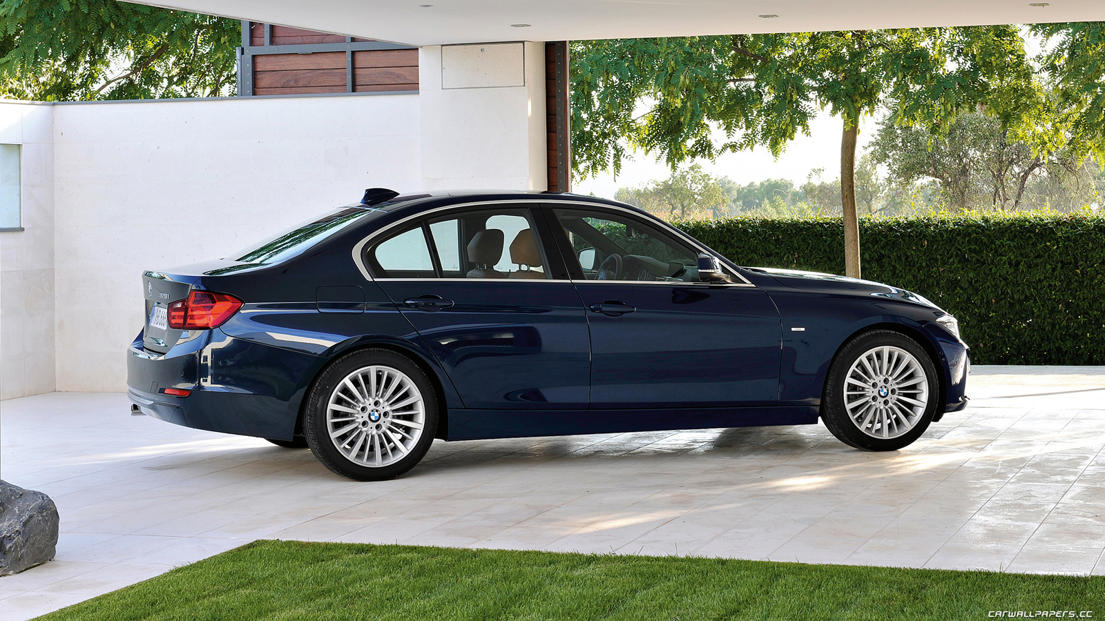 Bmw 3 Luxury