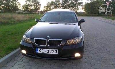 Bmw 320 Saloon