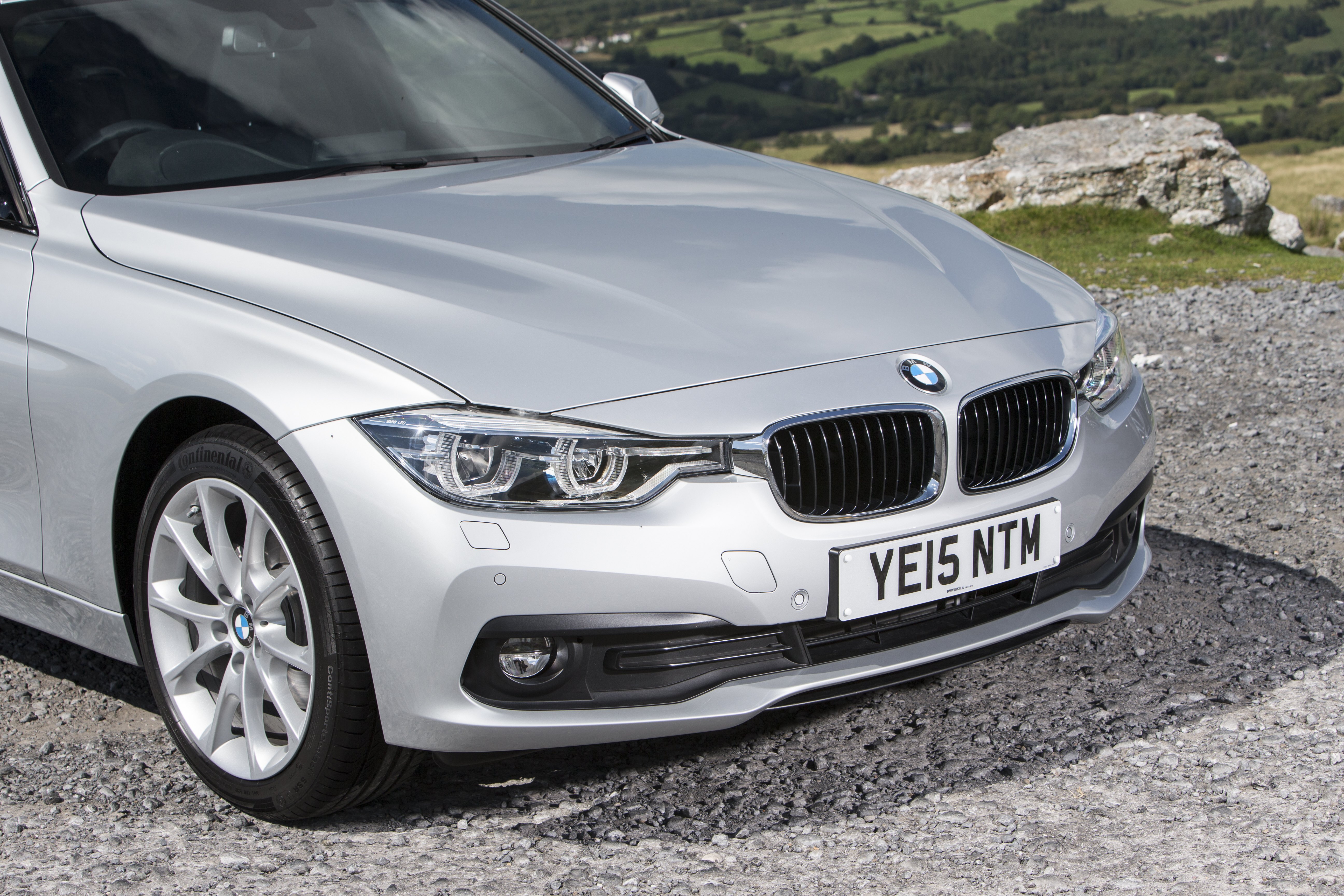 Bmw 320 Saloon