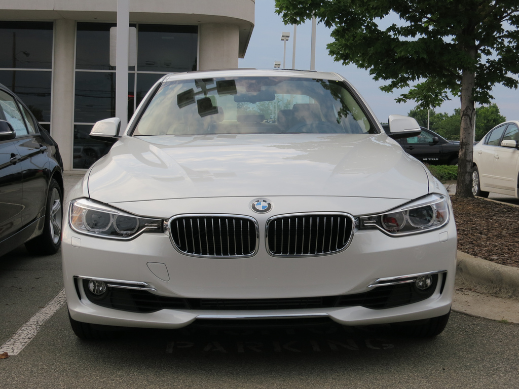 Bmw 320i Luxury