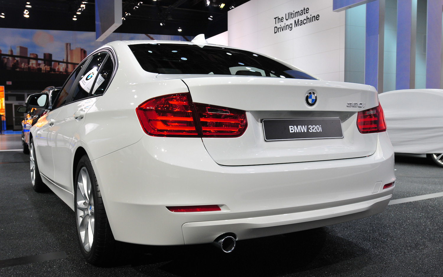 Bmw 320i Sedan