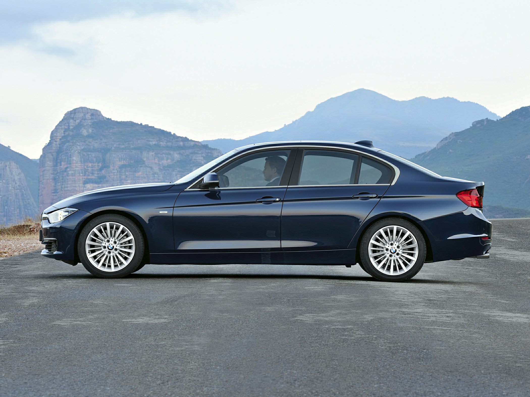 Bmw 320i Xdrive Sedan
