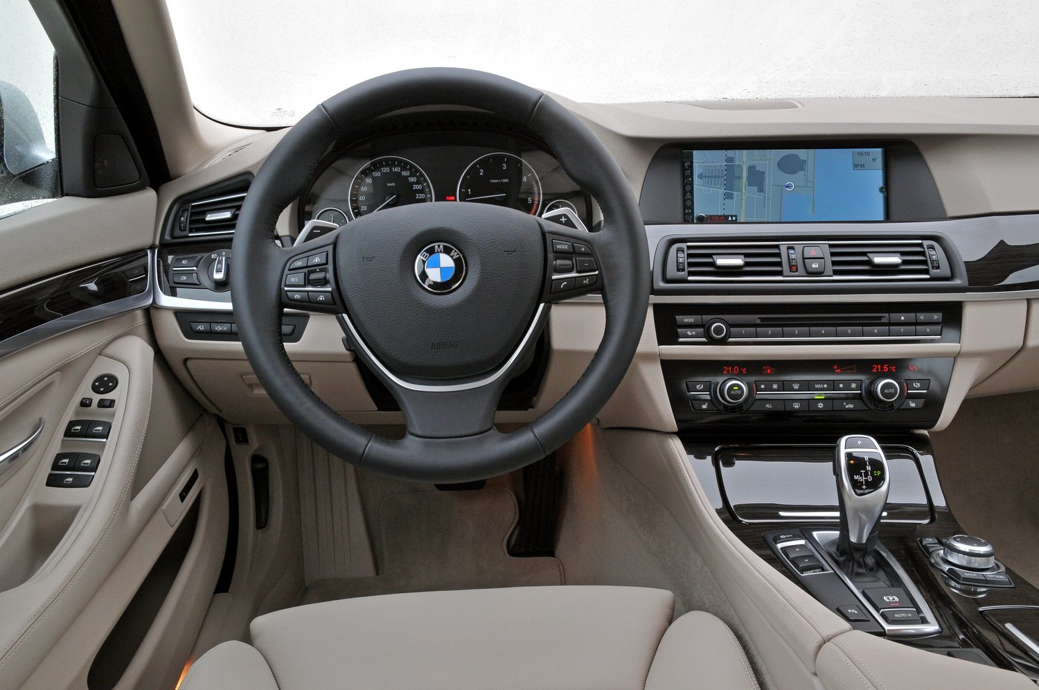 Bmw 520i 2011