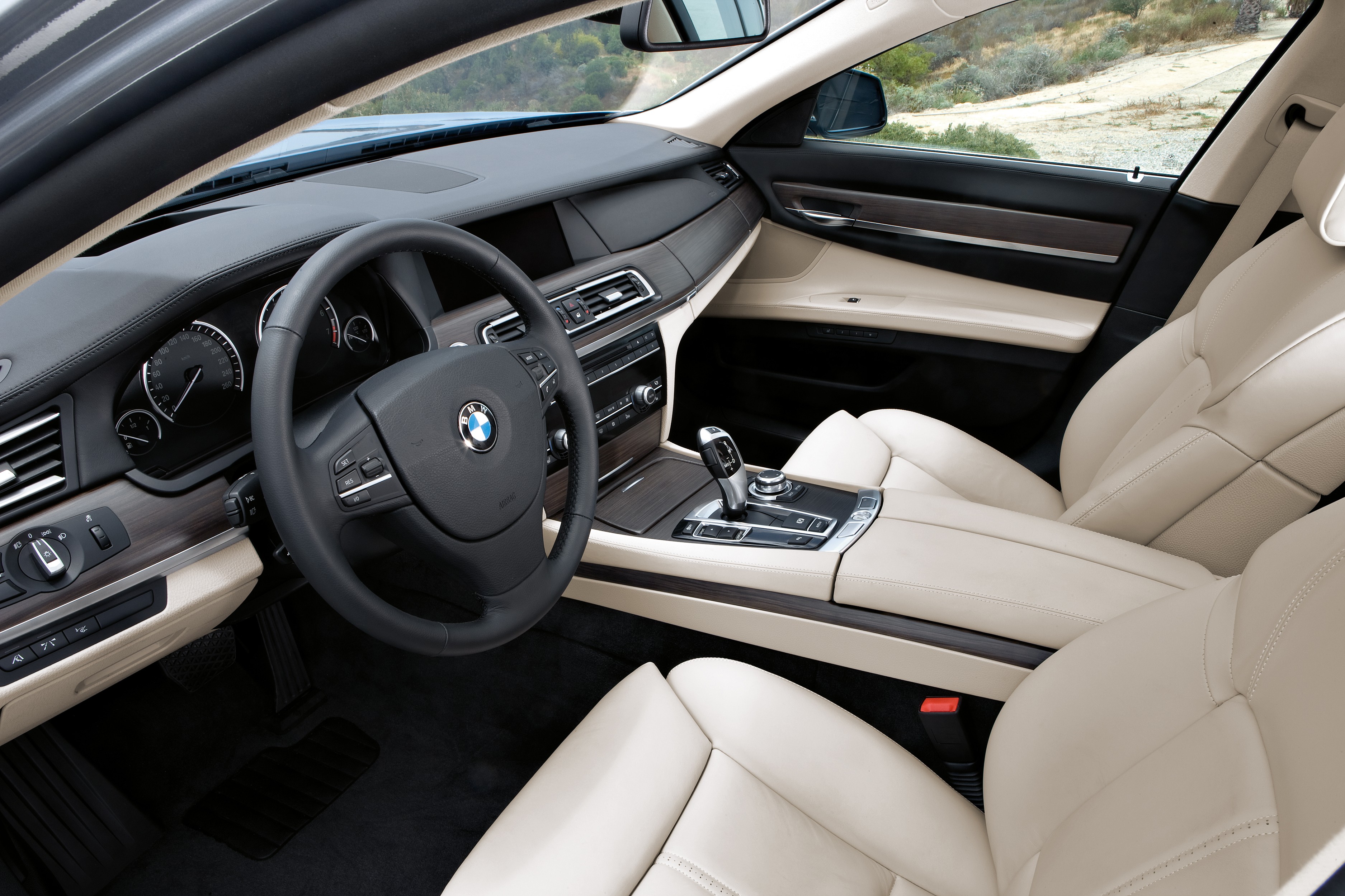 Bmw 7 Series 2010