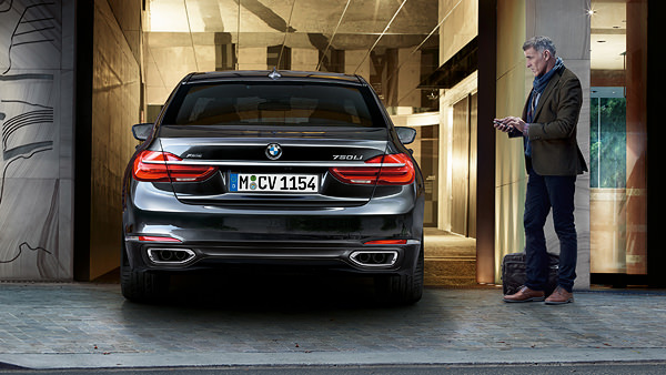Bmw 7 Series Parking