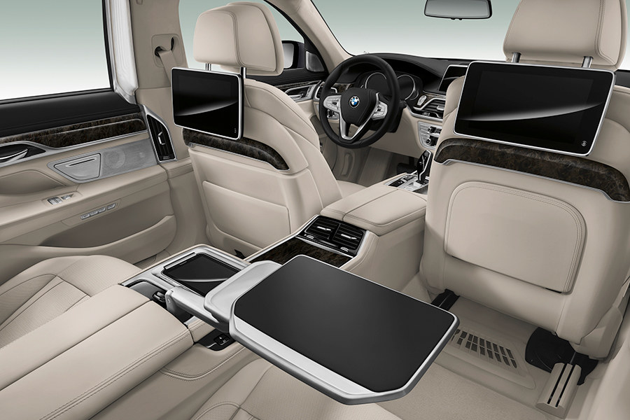 Bmw 7 Series Parking