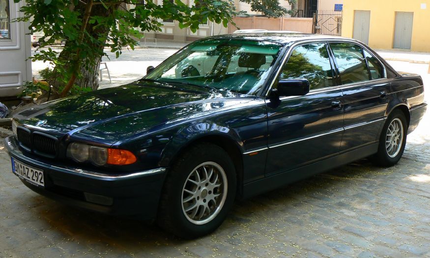 Bmw 750 1999