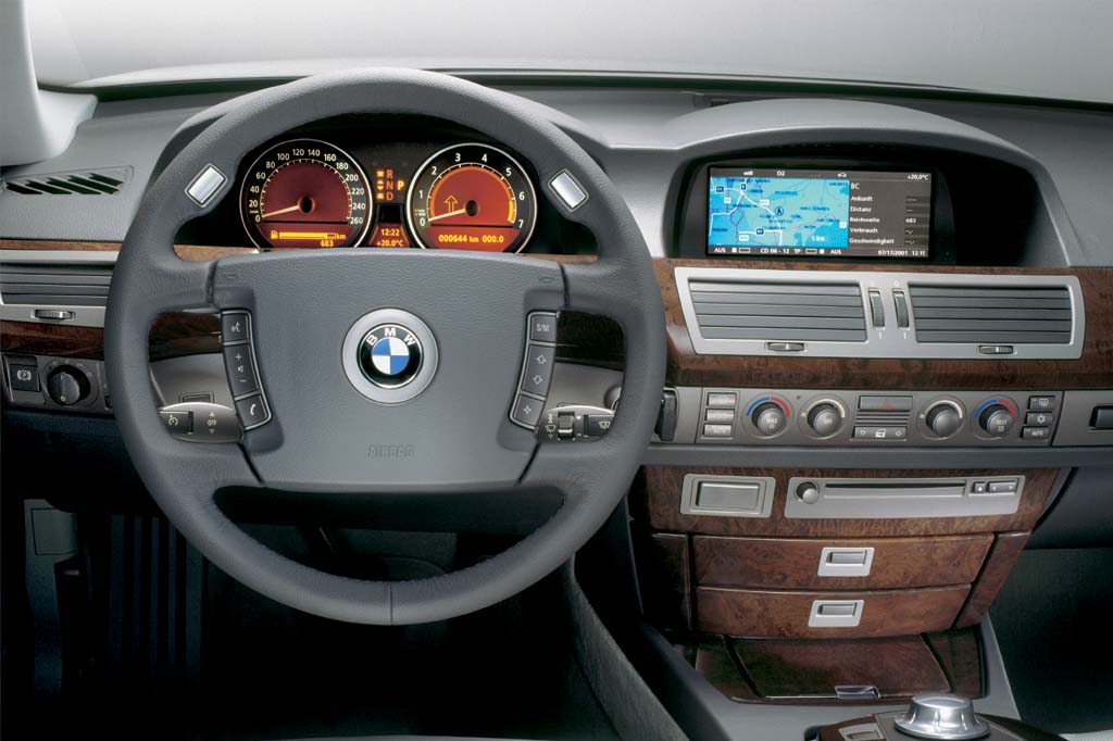 Bmw 750 2003