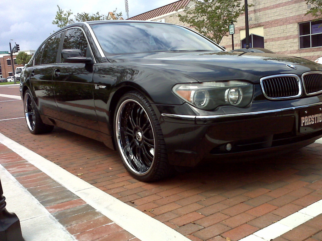 Bmw 750 2004