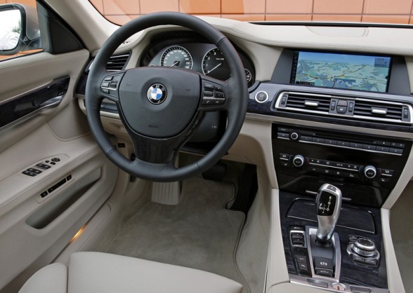 Bmw 750 2009