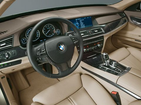 Bmw 750 2010
