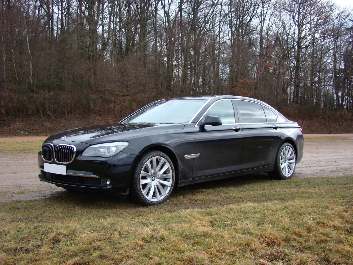 Bmw 750 2010
