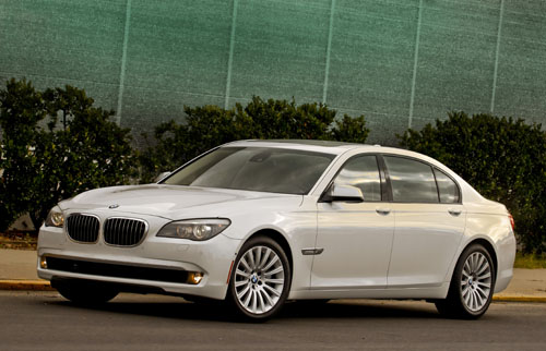 Bmw 750 2011