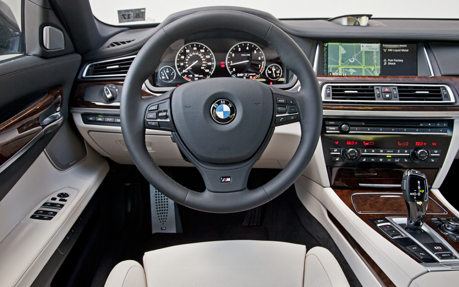 Bmw 750 2015